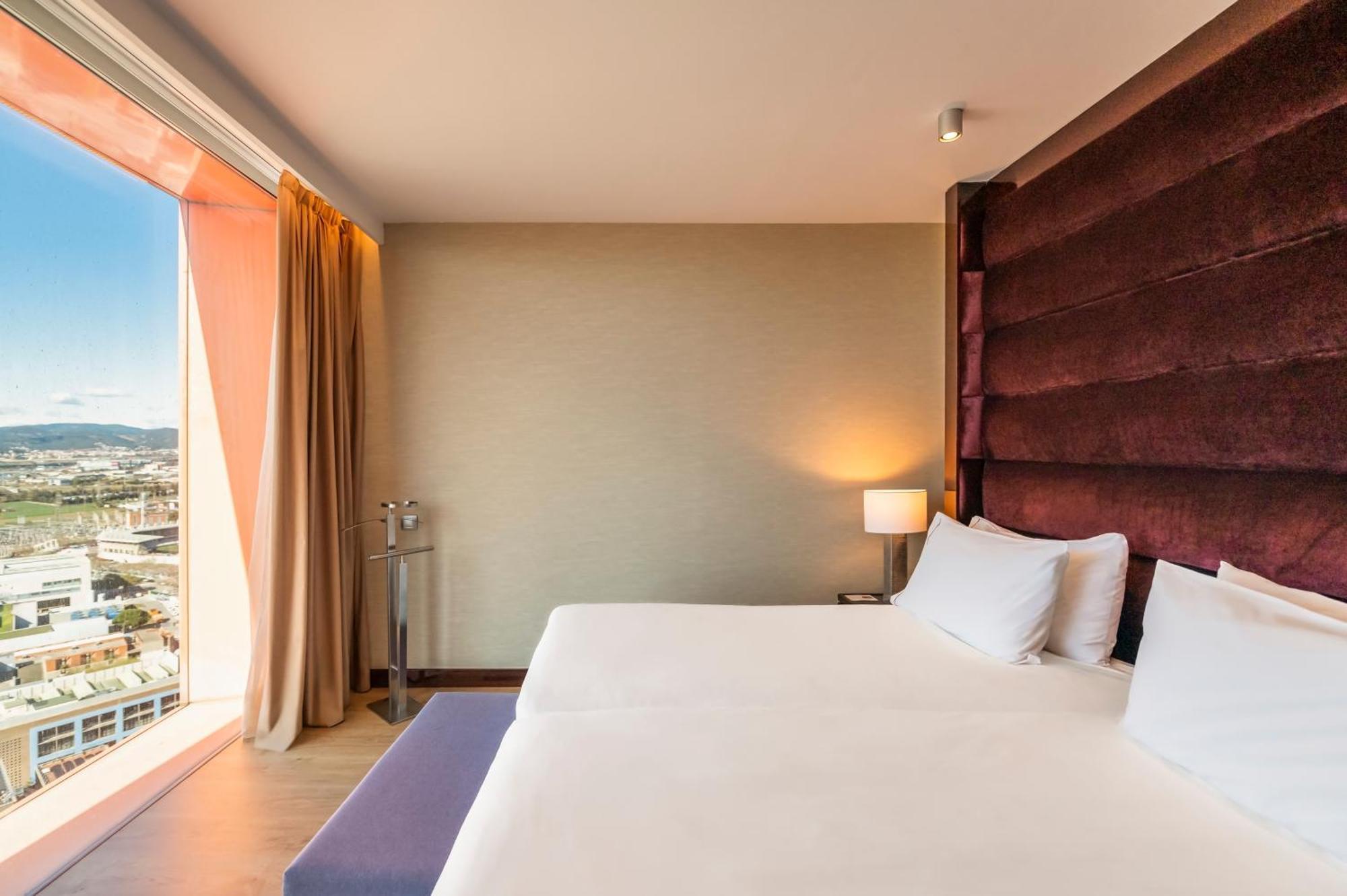Hyatt Regency Barcelona Tower 5* L’Hospitalet de Llobregat