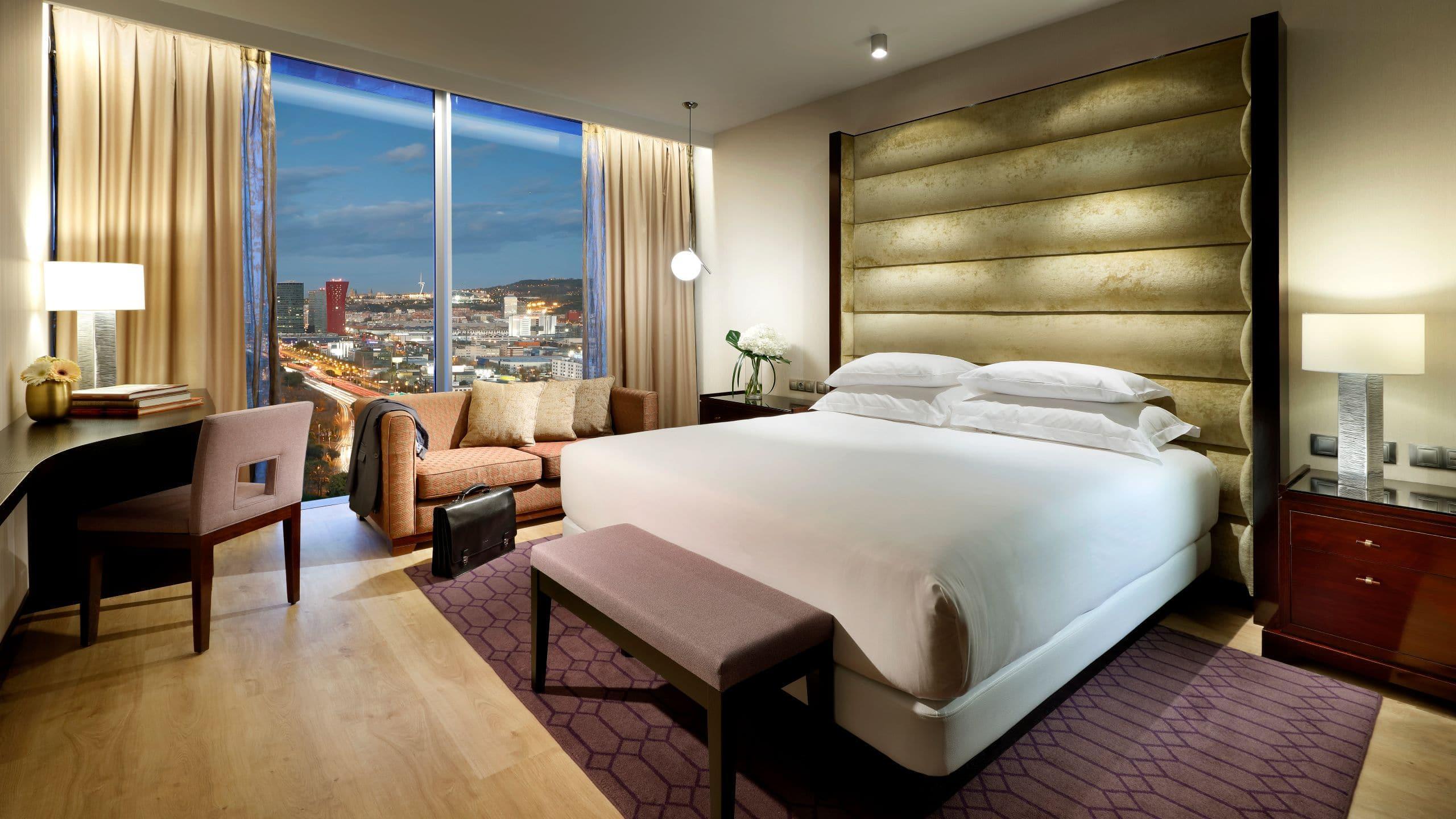 Hyatt Regency Barcelona Tower