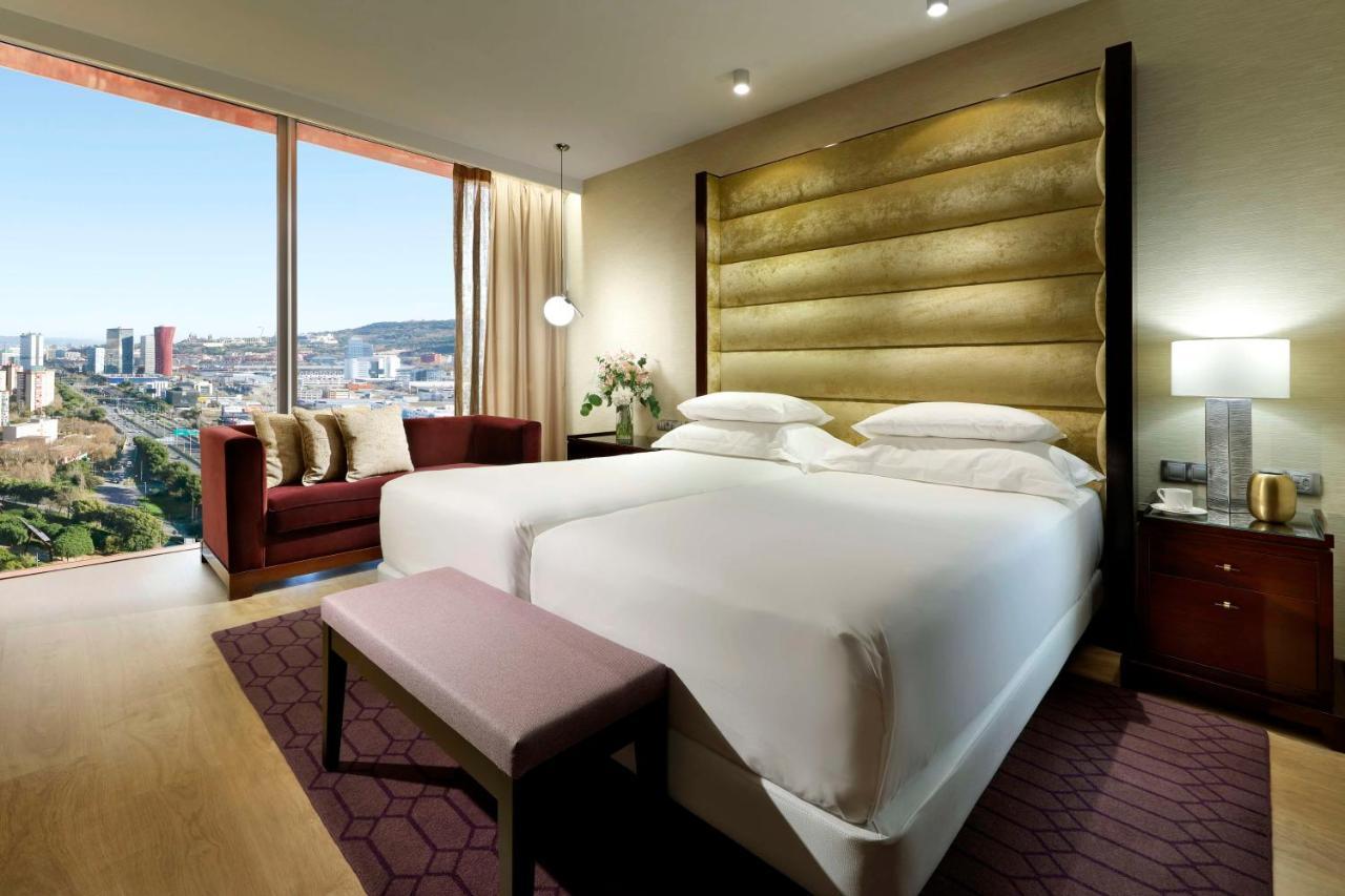 Hyatt Regency Barcelona Tower 5*